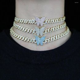Choker Iced Out Women Animals Hip Hop Necklace met wit blauw roze CZ geplaveide grote vlinder hangende sieraden voor feest