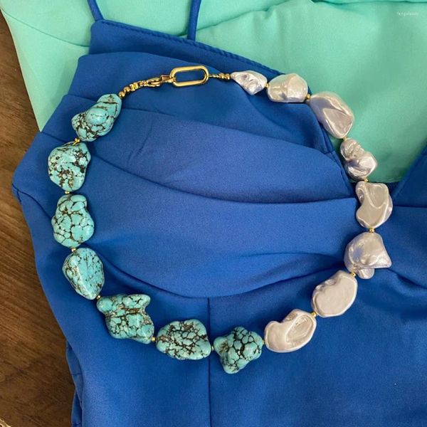 Choker Collier de perles d'obus turquoise bleu naturel irrégulier pour son cadeau de bijoux fait à la main bohème cadeau court cadeau