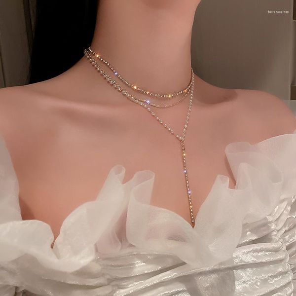 Tour de cou lumière luxe tempérament multicouche clignotant diamant Y mot collier de perles femme niche conception clavicule Cha