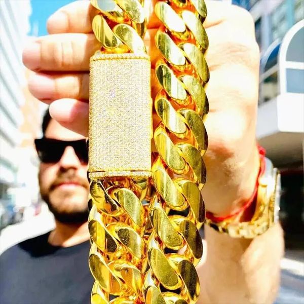 CODER MIAMI HIP HOP Punk Punk Cabina de cadena de enlaces Campos de metal pesado sólido Joyas de lujo de oro de 18k para hombres 240418