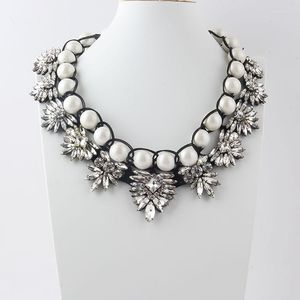 Gargantilla Collares Venta al por mayor Shourouk Collar llamativo Colgante Fower Mujeres 660