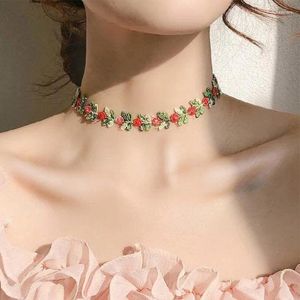 Choker Pink Sweet Flowers Lace Collier pour femmes filles Bonne qualité broderie Fashion Romantic Design Neck Accessory Bijoux