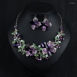 Tour de cou bal/vacances nuptiales élégant bavoir cristal fleurs ensemble de bijoux strass fleur collier boucles d'oreilles femmes accessori