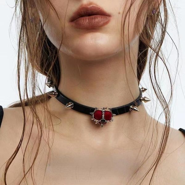 Gargantilla Punk de cuero con remaches de corazón para mujer, collar de pulsera para mujer, abalorio fresco, accesorios de Hip Hop Rock, joyería Harajuku