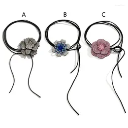 Choker Strasssteine Große Blume Damen Braut Mehrschichtiger Schmuck Y2K Zubehör F19D