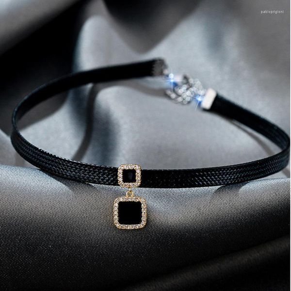 Ras du cou ROPUHOV 2023 noir cuir corde collier dames clavicule chaîne Cool femme géométrique carré pendentif bijoux cadeau pour les femmes