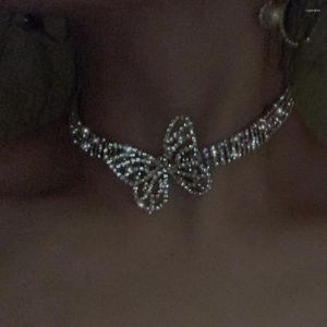 Ras du cou brillant strass grand papillon collier clavicule chaîne accessoires de mariage pour les femmes luxe cristal breloques collier