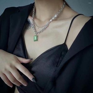 Choker Srcoi Cube Groene zirkoonsteen Korte sleutelbeen ketting Dubbele gelaagde klauwketen en parelsplitsing Link voor vrouwen