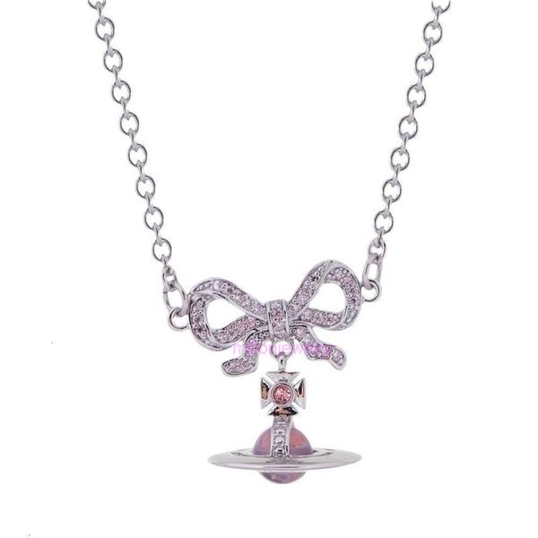 gargantilla Vivianeism Westwoodism Collar Purple Pink Gold Bow Saturno Collar estilo Fairy Light Luxury Design Collarbone para mujeres