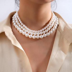 Choker Collier de perles simple de luxe pour femmes Simplicité élégante Chaîne de clavicule à trois couches Vintage Baroque Stacking