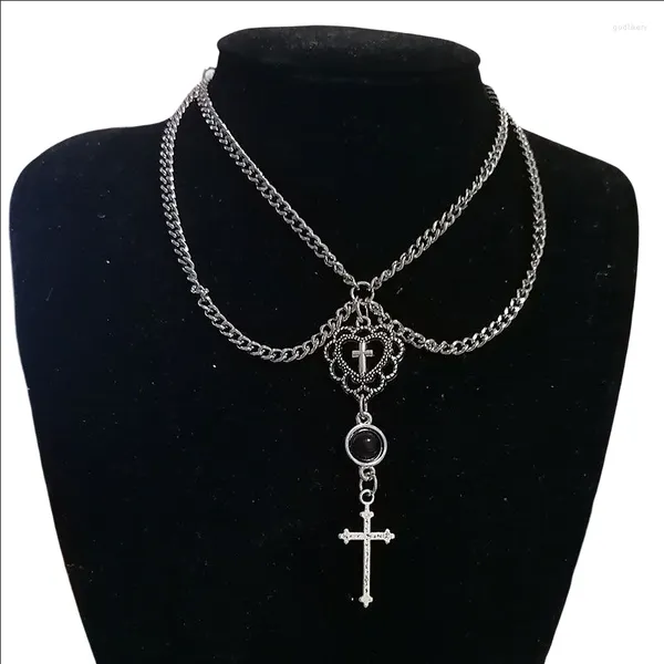 Choker Y2K Gothic Punk Style Hollow Heart Cross Pendant Collier Religion Dark Art Goth Bijoux Colliers pour femmes Cadeaux Rock Metal Gifts