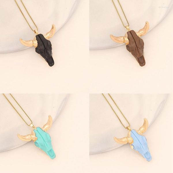 Choker Zodiac Bull Head Collier Personnalisé Crâne Exagéré Pendentif Turquoise Perlé Pour Les Femmes