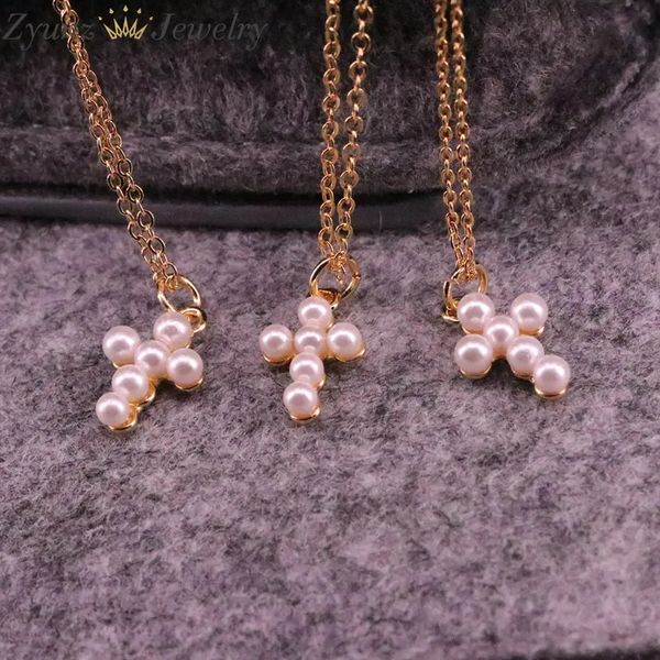 Colliers 10pcs de haute qualité minuscule mignon perle coquille croix pendentif colliers pour femmes fille mini pendentifs à breloque collier 231010