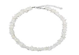 CHOKERS 2022 Bohemian Natural Puka Shell Couleur blanche Collier Chip irrégulier Collier pour femmes Men Collares de Moda Kolye7019326