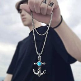 Sautoirs Mode exagérée en acier inoxydable Turquoise Anchor Pendentif Collier Personnalité Unique Design Mens Collier Bijoux Cadeau 2022 YQ240201