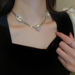 Chokers geometrische kristalchoker kettingen voor dames metalen kettingverklaring juwelierskokers