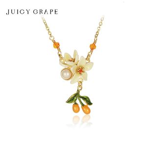 Colliers de raisin juteux exquis émail fleur collier pour femmes Kumquat pendentif 18 carats plaqué or conception originale bijoux de mode cadeaux 231129