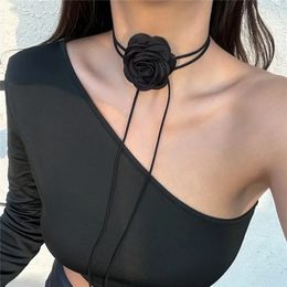 Chokers Collier de chaîne de clavicule à fleurs de rose pour femmes 4 couleurs dames gothiques fashion coréenne corde sexy réglable Choker y2k accessoires 231019