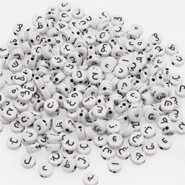 CHONGAI 300 Stuks Ronde Acryl Arabisch Alfabet Letter Losse Kralen Mix letters Voor Sieraden Maken DIY Kralen Accessoires 4X7mm Y200730271v