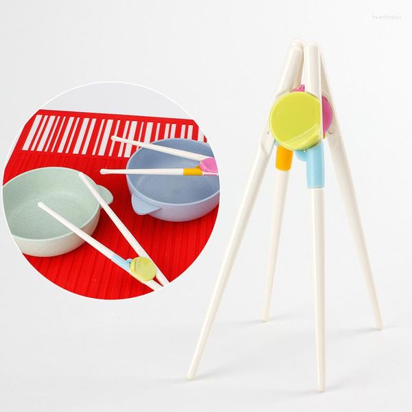 1 par de palillos para Sushi, palitos de dibujos animados para bebés y niños, fácil de usar, divertido aprendizaje, entrenamiento, ayudante, platos, juego de cena, herramientas de cocina