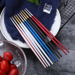 Baguettes antidérapantes en acier inoxydable 18/10, 5 paires, nouilles rondes noires et dorées, chinoises, coréennes, japonaises, chinoises, lavables au lave-vaisselle