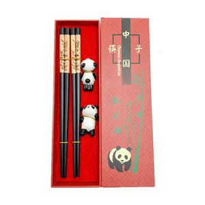 Baguettes Chinois Couverts Vaisselle Ensemble À La Main Panda Boîte-Cadeau En Bois Naturel Sushi Vaisselle 230302