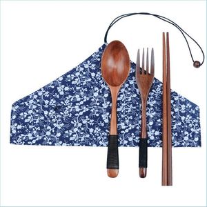 Palillos Juego de cubiertos de madera japonesa Naturaleza ambiental Tenedor de madera Cuchara Palillos Cuchillo portátil Cucharas Traje de viaje Drop Delive Dh15W