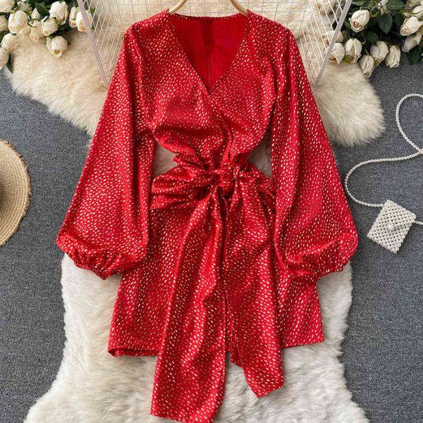 Chrismas Prom Red Women Satin Sexy Deep V-cuello Golden Dot Dress Ladies Lantern Sleeve Bowknot Party Waistband Mini vestido femenino Y1204