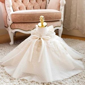 Doopjurken Baby Lace Mouwloze verjaardag High Grade 1 jaar Witte Baptist Girl Kleding Princess-jurk 1-10 jaar oud Q240507