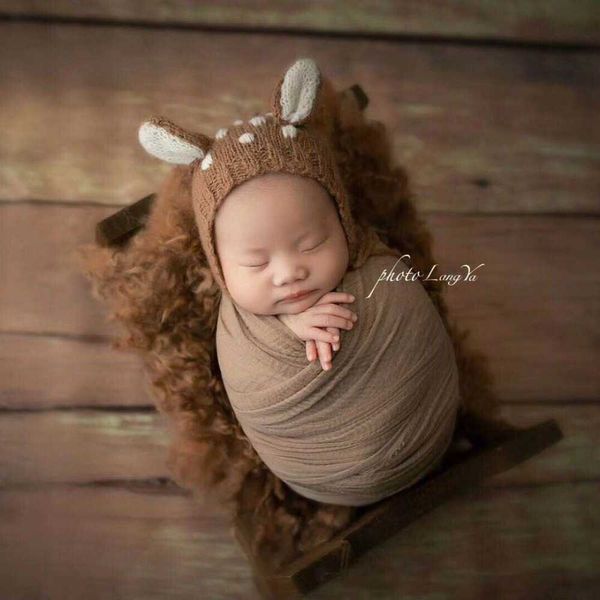 Robes de baptême Nouveau-né Renne Chapeau Crochet Mohair Cerf Bonnet Photographie Props Main Tricot Bébé Bonnet Jouet Wrap Set Photo Accessoires T221014