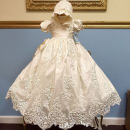 Baptême Vintage bébé robes Applique ivoire fleur filles enfant en bas âge dentelle robes de baptême avec Bonnet première robe de communication