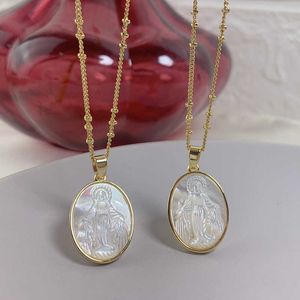 Christian Ovale Médaille Vierge Marie Collier Femmes Naturel Naturel Perle Shell Pendentif Bijoux