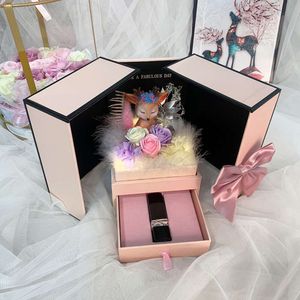 Regalos de Navidad y San Valentín, Caja de Flores de jabón de Rosas, Collar de Pendientes, Sorpresa romántica para Novia, Caja de Regalo de lápiz labial 13 cm * 13 cm * 7 cm