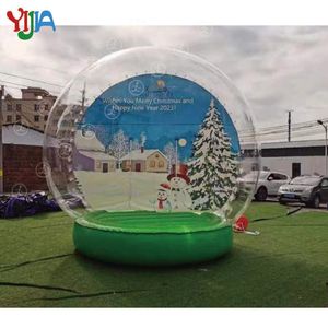 Kerstdecoratie opblaasbare sneeuwbal transparante bubbeltent met bedrukte achtergrondblazer en pomp voor confrontatie