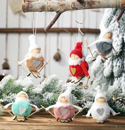 Décoration de Noël Nouveau pendentif de poupée en peluche Ski Snowman Small Sanging Christmas Tree Pendant Pendant toute l'Europe et AME9939738