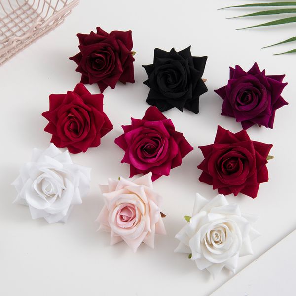 Décorations De Noël 100 PCS Soie Rouge Roses Tête Faux Scrapbook De Mariée Corsage Accessoires Liquidation De Mariage Décor À La Maison Bricolage Cadeaux Fleurs Artificielles 221201