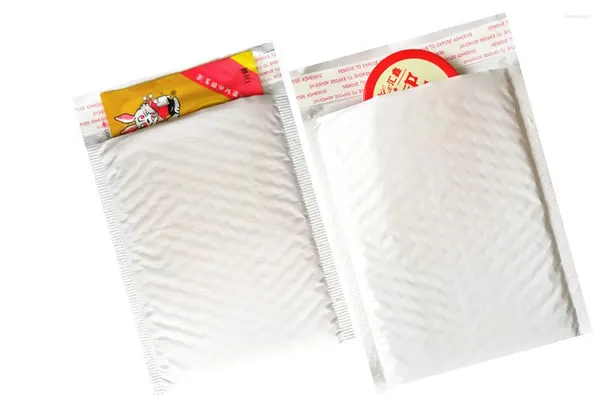 Décorations de Noël 10pcs / lot 18 18cm Enveloppe blanche Bubble Mail Mousse Postage Package Porte-cadeaux