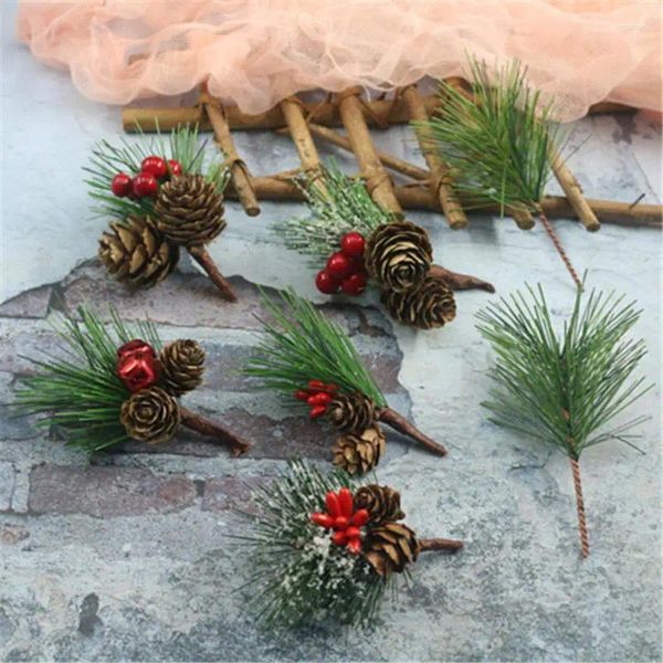 Decoraciones navideñas 10pcs aguja de pino mini árbol decorar material bricol