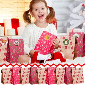 Décorations de Noël 12pcs Sacs-cadeaux avec autocollants d'étanchéité Candy Cookie Sac en papier Enfants Favoris Boîte de friandises Fournitures de fête de Noël 231122