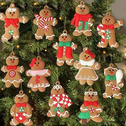 Décorations de Noël 12 pièces ornements de bonhomme en pain d'épice pour arbre de Noël figurines en plastique assorties ornements pour décorations suspendues d'arbre de Noël 231013