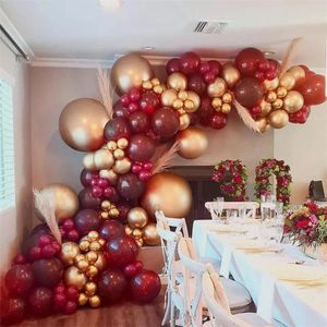 Décorations de Noël 137pcs Bourgogne Vin Rouge Chrome Gold Ballons Garland Arch Kit pour le mariage Saint-Valentin Fête d'anniversaire Baby Shower Décoration 231213