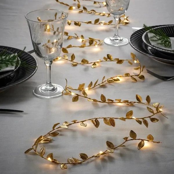 Decoraciones navideñas 1 unid 2 m 20 LED hojas pequeñas doradas luz de hadas batería alimentada LED luces de cadena de alambre de cobre para boda fiesta en casa DIY decoración de Navidad 231027