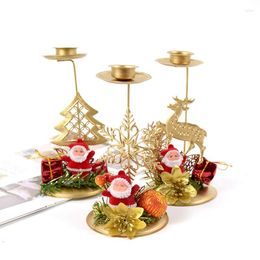 Décorations de Noël 1pcs 4kinds en fer chandelier ornement de bougie de bureau décoration familial FAMILLE FLAKE FLAKE ENSE