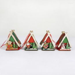 Kerstdecoraties 2022 Houten hangers Limineuze huisvorm