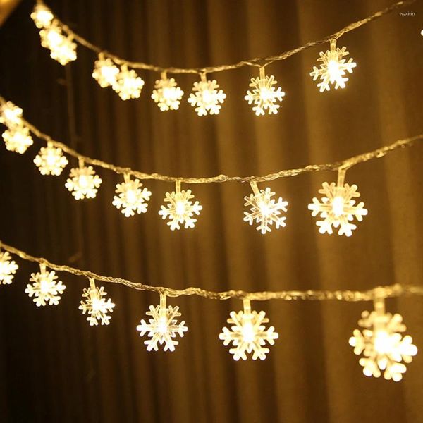 Décorations de Noël 2024 6M LED Snowflake String Lights sans batterie Snow Fairy Garland Décoration pour l'ornement de l'année de l'arbre