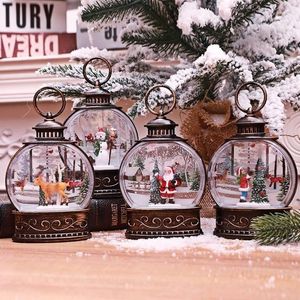 Decoraciones navideñas 24 Linterna navideña con globo de nieve iluminada Luz nocturna LED con pilas con gancho Adornos para árboles de Navidad Ideas de regalos 1 pieza 230825