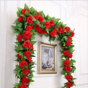 Décorations de Noël 250cmlot roses de soie vigne de lierre avec des feuilles vertes pour la décoration de mariage à la maison fausse feuille bricolage guirlande suspendue fleurs artificielles 230923