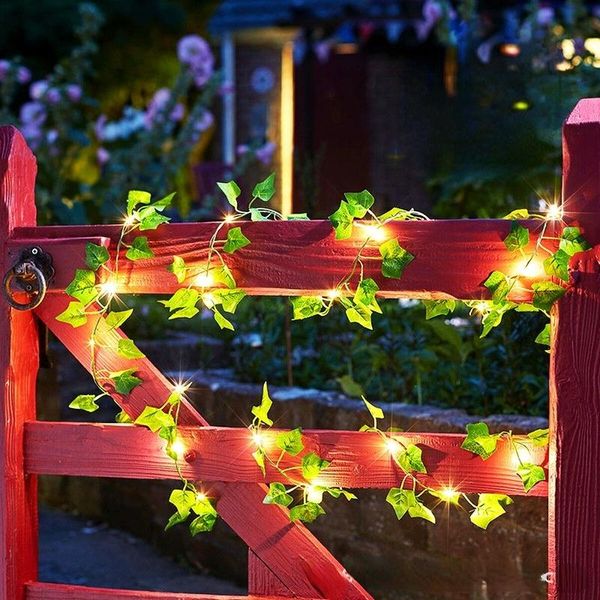 Decoraciones navideñas 2m Vine Garland Light LED Meteor Cascada Jardín al aire libre Decoración navideña Tira de plantas verdes