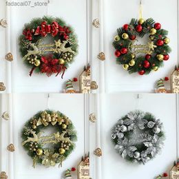 Decoraciones navideñas 35/40 CM Corona navideña Corona de piña artificial Flor artificial Reno dorado Puerta principal Decoración de la pared Navidad 2023 YQ231020