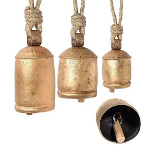 Décorations de Noël 3pcs Vintage Cow Bell Home Decor Harmony Brass Bells Pendentif pour la décoration d'arbre suspendus ornements 231026